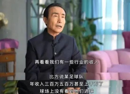 撩起老师旗袍挺进去玉足的视频